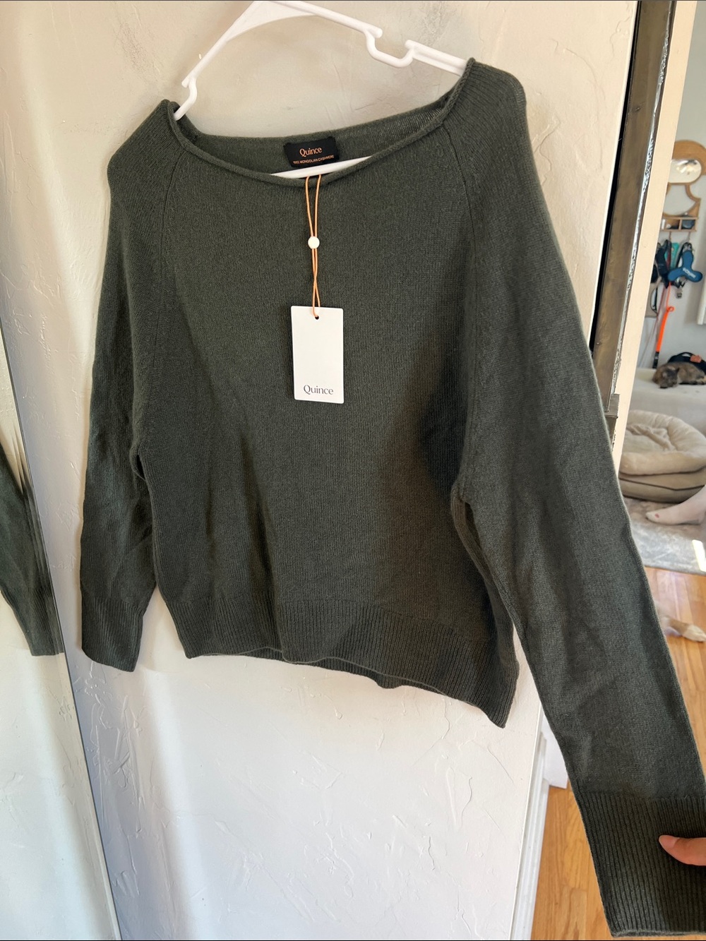 Quince Women's Dark Olive Crewneck Cashmere Sweater NWT